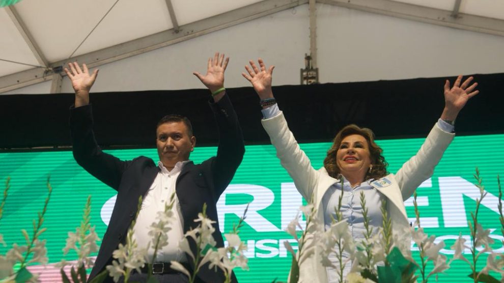 UNE-proclama-su-binomio-presidencial--990x556 UNE-proclama-su-binomio-presidencial--990x556