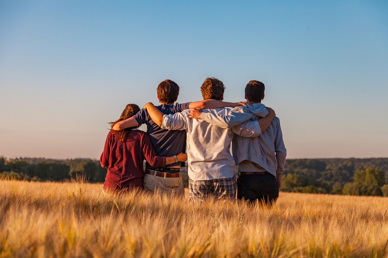 young-people-3575167_1280 young-people-3575167_1280